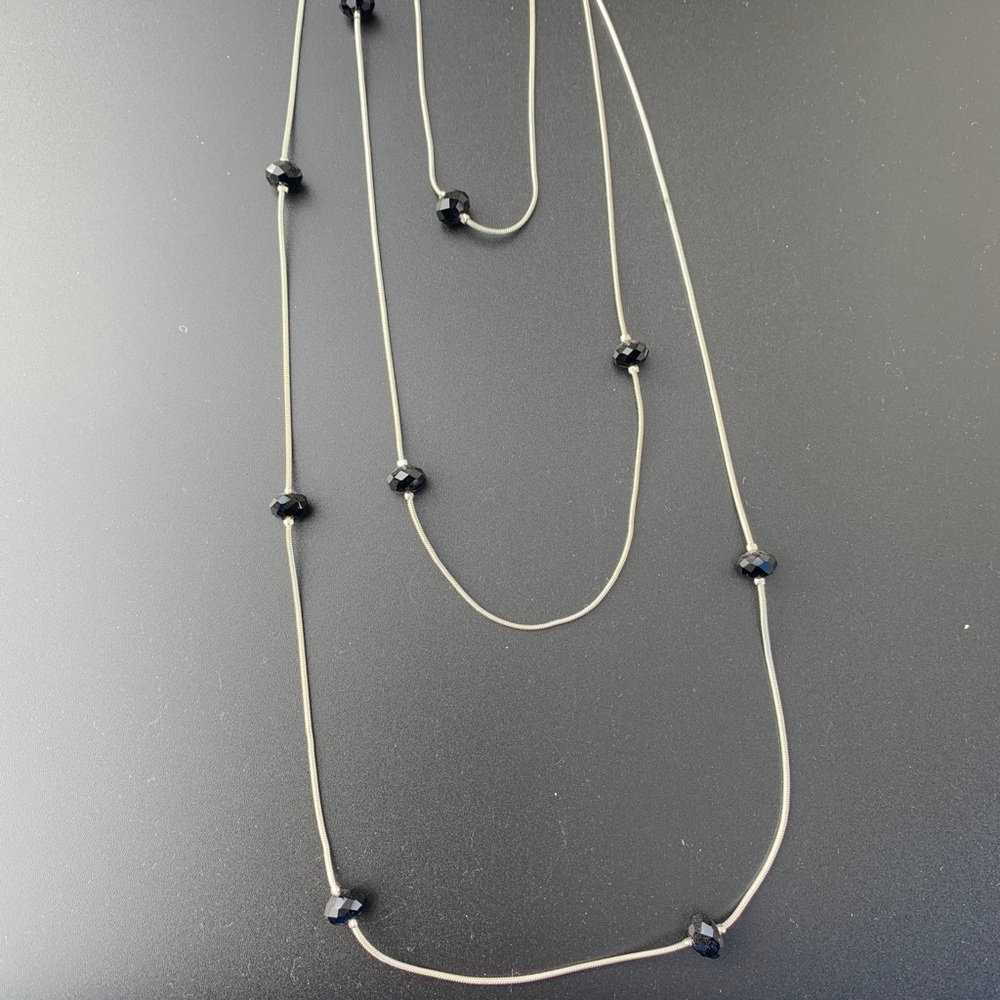 Triple chain black stone necklace